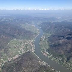 Flugwegposition um 11:56:38: Aufgenommen in der Nähe von Gemeinde Spitz, 3620, Österreich in 2070 Meter